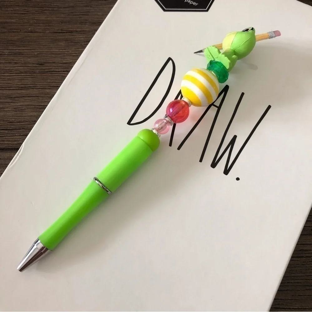 Disney doorables: The Princess and The Frog: Tiana as frog handmade beaded pen
